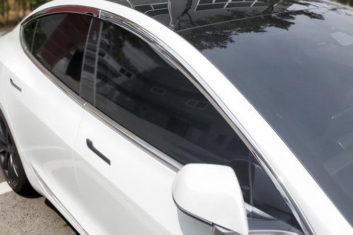  Tesla Model 3  autoclover