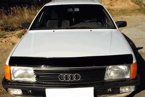   Audi 100 C3 